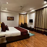 Yuhi Suites