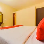 Oyo Flagship 7686 Rose Garden Standard Rooms