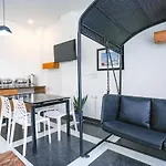 Fabhotel Ab Inn Huda City Center