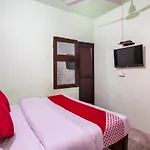 Flagship Star Residency