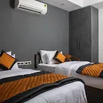 Dev Royale Hotel