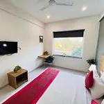Hotel Infinity Stays Sector 45 Gurgaon - Couple Friendly