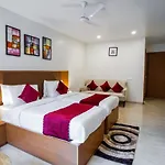 Saltstayz Executive Studio Apartment