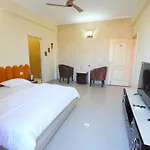 Desire Service Apartments- Cybercity