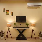 Luxury 3Bhk Service Apartment -Golf Course Road, Gurgaon