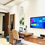 Bluo Studio4 Dlf Cybercity - Balcony, Gym Tt, Lift