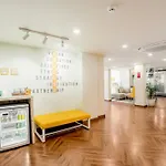 Bloom Hotel - Medicity Gurugram, Near Medanta Hospital