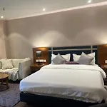 Executive Deluxe Apartment With Panoramic View In Heart Of Gurgaon