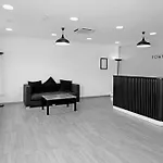 Oyo Townhouse 17 Huda City Center Near Leisure Valley Park