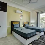 Living Homes Sagitta- Sector 51, Artemis Hospital, Near Unitech Cyber Park