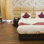 Lime Tree Hotel Pulkit Gurgaon-Artemis Hospital, Nearest Metro Huda City Centre