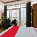 Oyo Aqua Inn Near Omaxe Celebration Mall