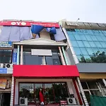 Oyo Downtown Inn Near Leisure Valley Park