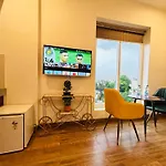 Amahi Inn
