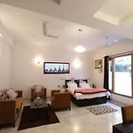 Luxury Suites And Hotels Jcm Marg