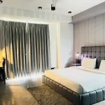 Bedchambers Serviced Apartments, Mg Road