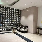 Luxury Studios Key8