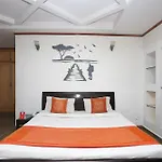 Hotel O 2173 Hotel Sebastian White