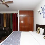 Hotel O 2173 Hotel Sebastian White