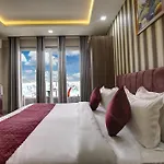 Limewood Stay Silver Studio Near Golf Course Road