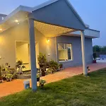 Entire Farmhouse With Jacuzzi For Parties In Hills