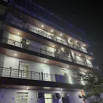 Luxury Room At 10K Near Hero Honda Chowk Gurgaon