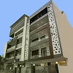 Townhouse Royal Suites Near Aravali Biodiversity Park