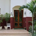 Villa Serenity 4Br With Garden By Especial Rentals