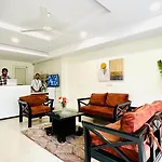 Bluo Studio1 Golf Course Road, Gym, Balcony Garden