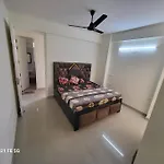 Bnbbuddy Modern Party Apt In Gurgaon