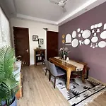 Entire House On Golf Course Road