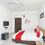 Hotel O Cyber Inn