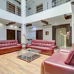 Collection O Marina Suites