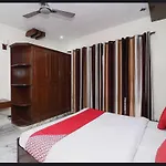 Hotel O Green Residency