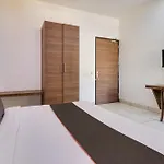 Collection O Green Plaza Near Inox Gurgaon Dreamz