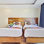 Fabhotel Soft Petals