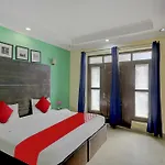 Collection O Ramjas Star Residency Near Appu Ghar