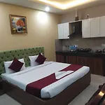 Limewood Stay - Near Golf Course Road