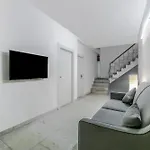 Collection O Shejal Residency