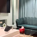 Peaceful Retreat Studios