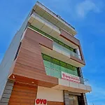 Hotel O Green