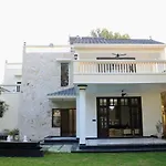 Amarna- The Lux Villa With Pool Near Delhi Gurgaon