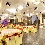 Hotel Grand Manor