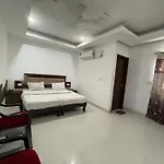 Hotel Dolphin