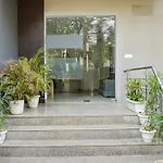 Super Townhouse Sector 53 Golf Course Road