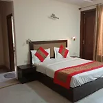Hotel Royal India - South City 1