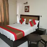 Hotel Royal India - South City 1