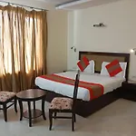 Hotel Royal India - South City 1