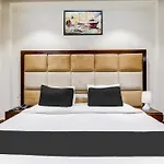 Super Townhouse Oak Sector 25 Gurgaon