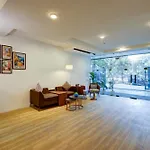 1Bhk Suites Opp Marriott - Huda City Centre